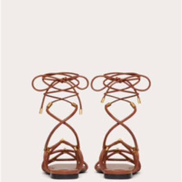 Valentino Garavani
Brown 'rockstud Net' Flat Sandal - Picture 2 of 11